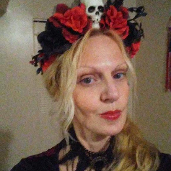 Meet your Posher, Katherine - Picture 1 of 1